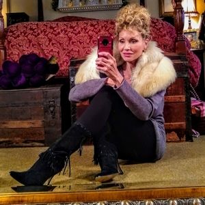 💕🎄 size 8 and 1/2 suede leather boots